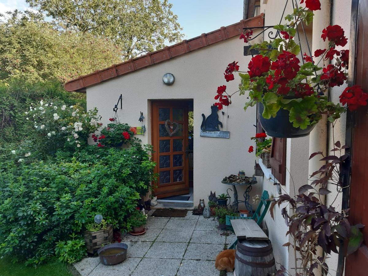 Les Alouettes B&B Hardecourt-aux-Bois Екстер'єр фото